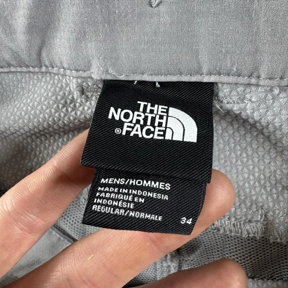 The North Face Shorts Mens 34 Gray FlashDry Hiking Zip Pocket Trail Outdoor